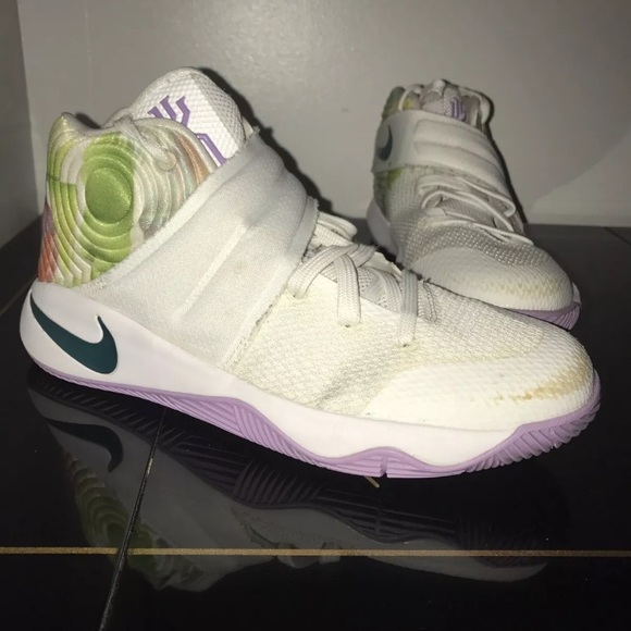 Easter Nike Kyrie Womens Purple NIKE KYRIE II GS EASTER WHITE